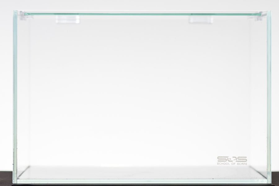 Clear glass aquarium 